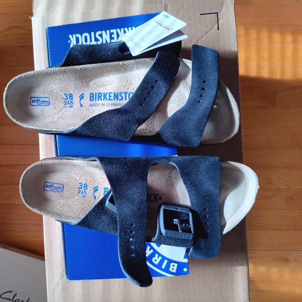 *PD* New Birkenstock Arizona Soft Footbed Suede Leather, size 7 - 7 1/2 (38) - Picture 3 of 7